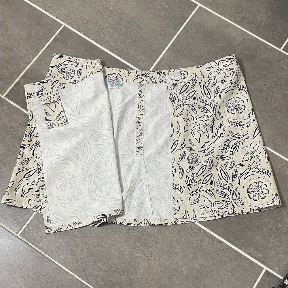 RipSkirt Hawaii Length 2 skirt size Medium - Picture 3 of 9